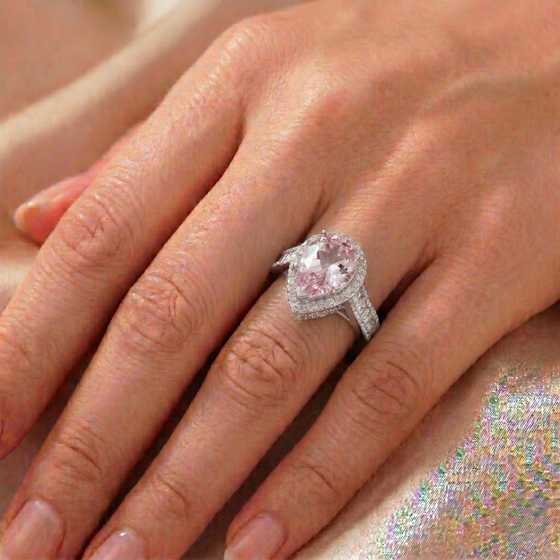 Anello Goccia Halo Rosa