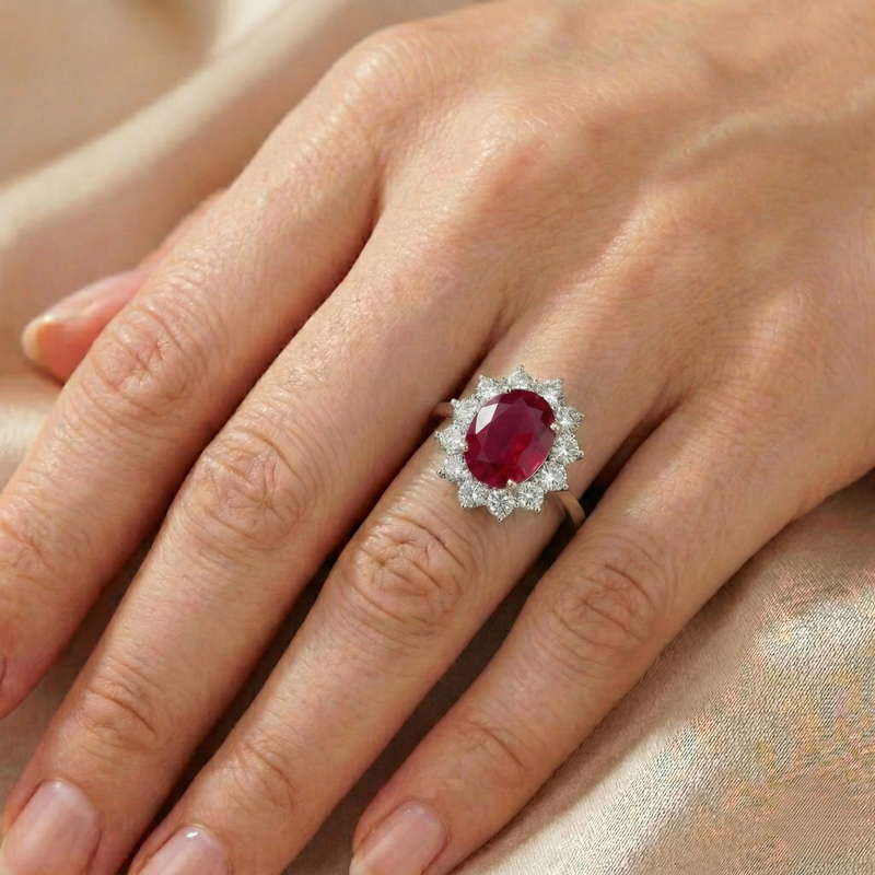 Anello Cluster Reale Rosso Rubino