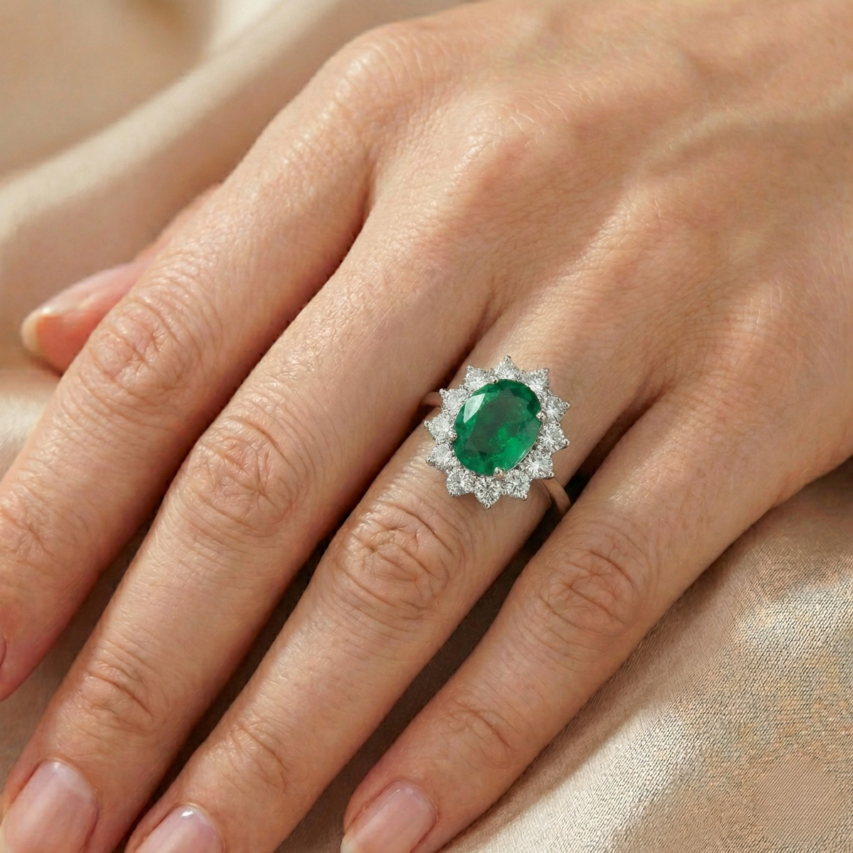Anello Cluster Reale Verde Smeraldo