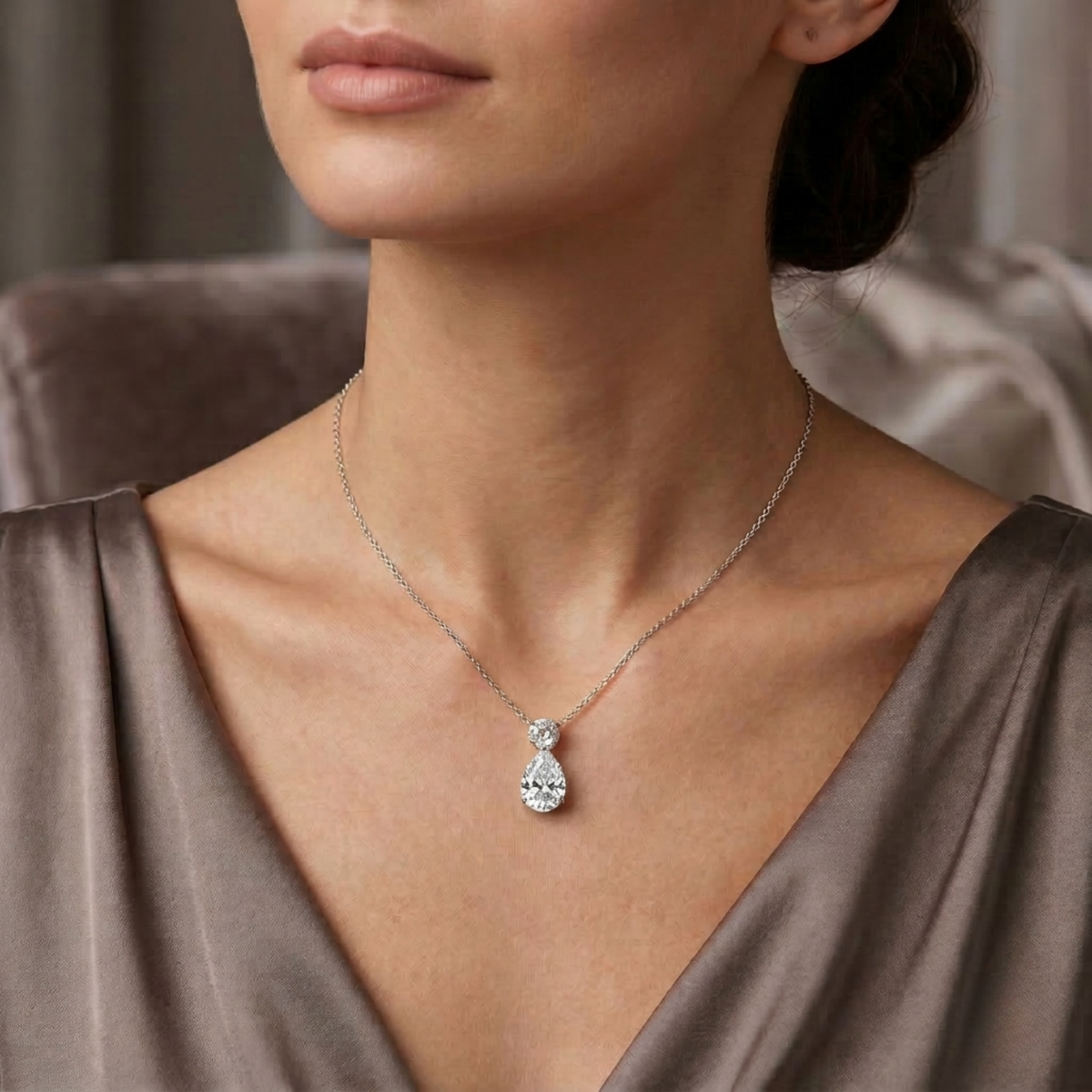 Collana Goccia Essenziale Bianco Diamante