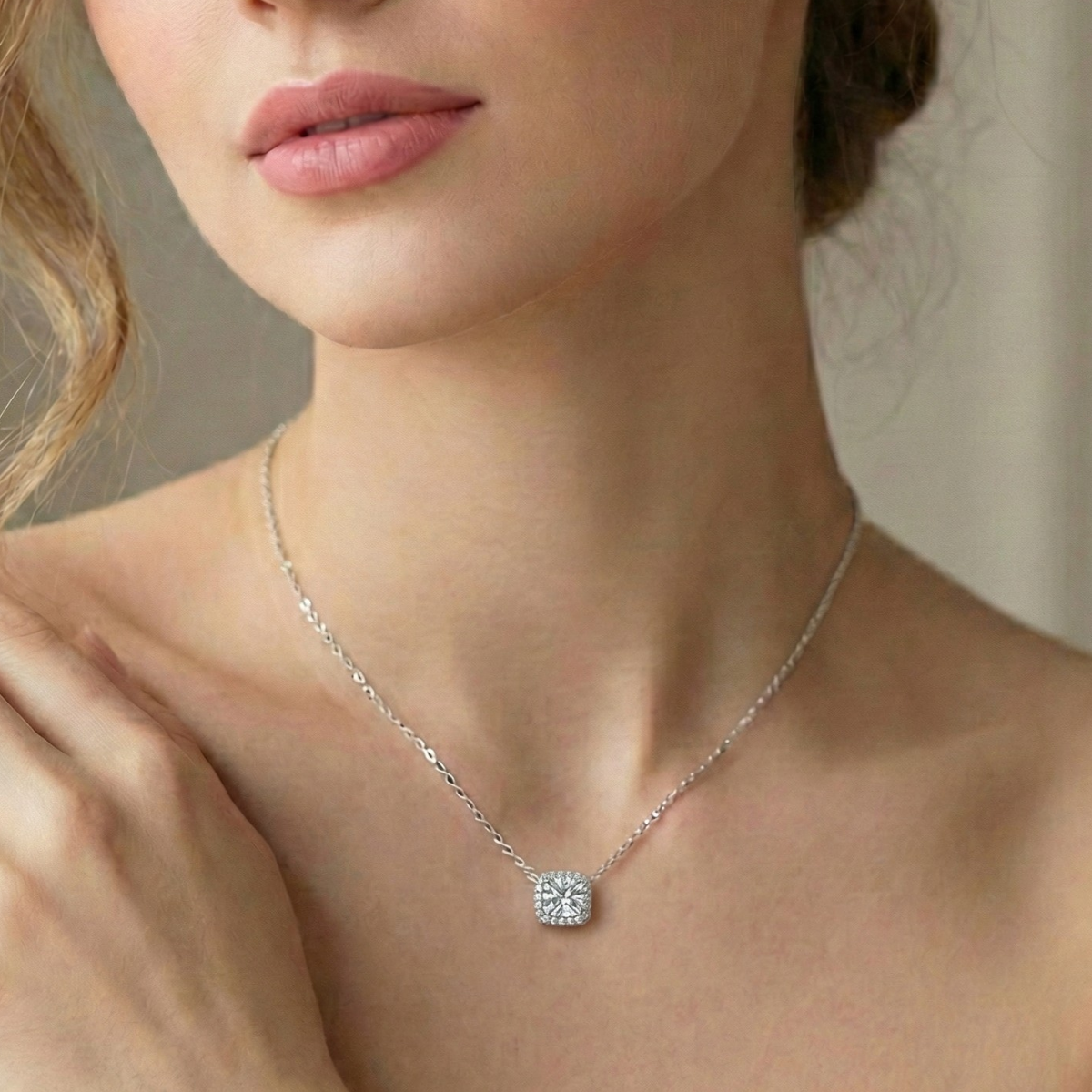 Collana Halo Princess Bianco Diamante